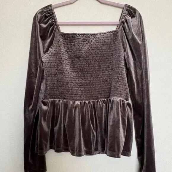 Velvet Peplum Blouse - Picture 2 of 3